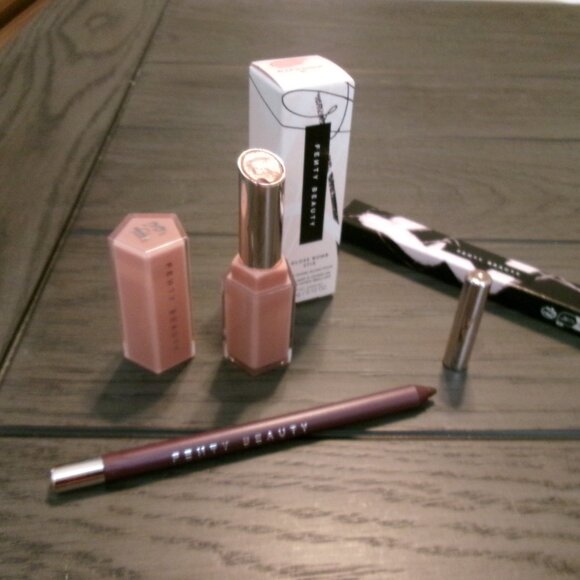 FENTY BEAUTY BUNDLE LIP LINER IN BORED HEAUX & GLOSS BOMB STIX BLAZ'D DONUT - Picture 6 of 8